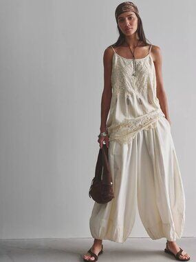 Moonflower Pull-On Balloon Pants